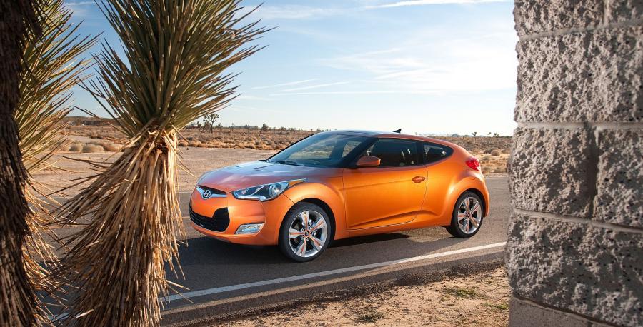  Hyundai Veloster 2011 года  (фото 9 из 184)